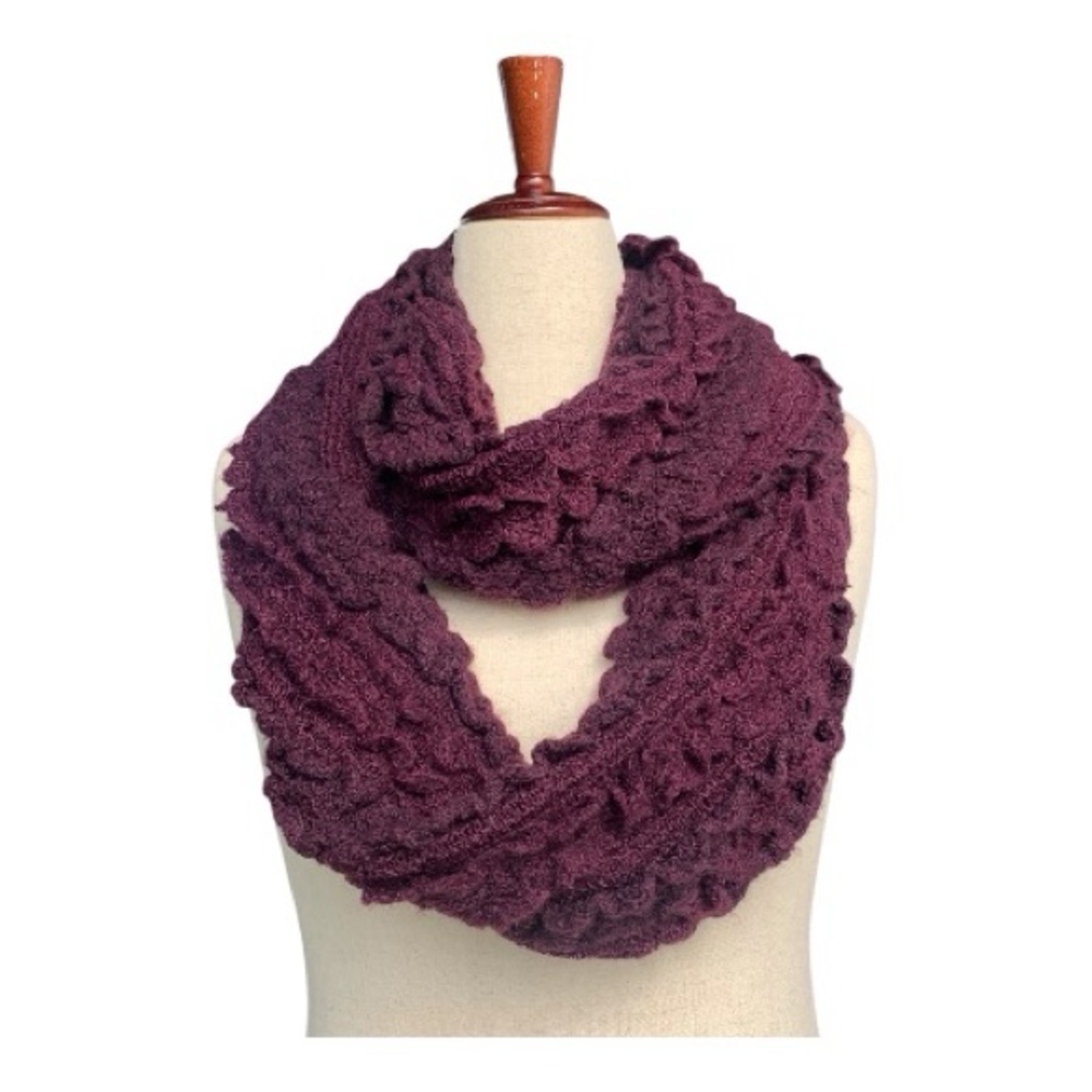 Charlie Paige Deep Dark Purple‎ Infinity Scarf Lightweight Warm Cozy Ruffles